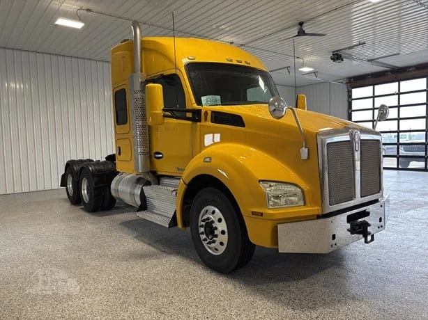 2015 Kenworth T880 in Hartford, SD — photo 5