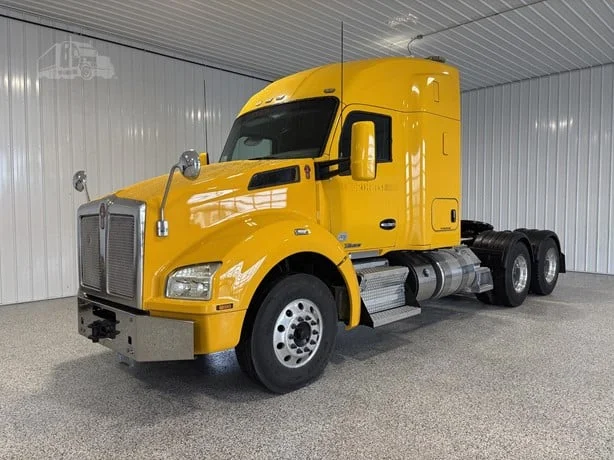 2015 Kenworth T880