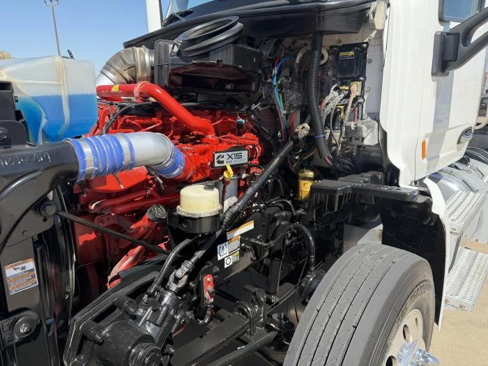 2020 Peterbilt 579 - image 17