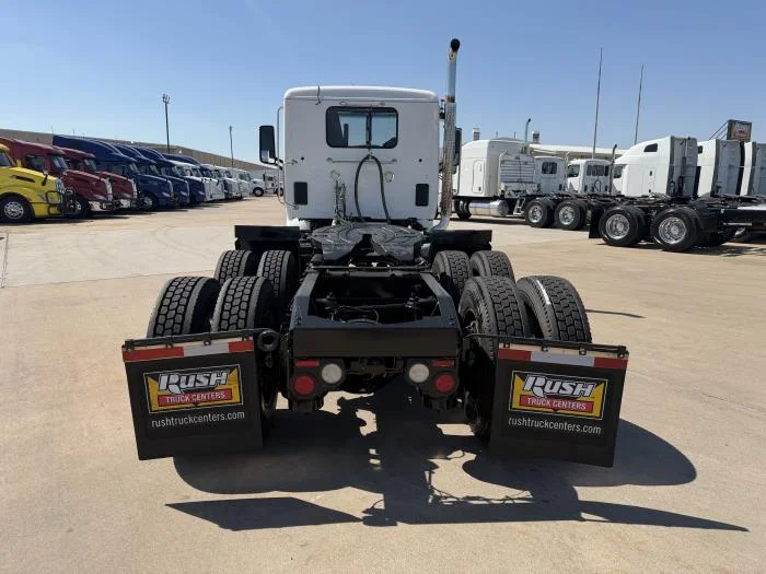 2020 Peterbilt 579 - image 6