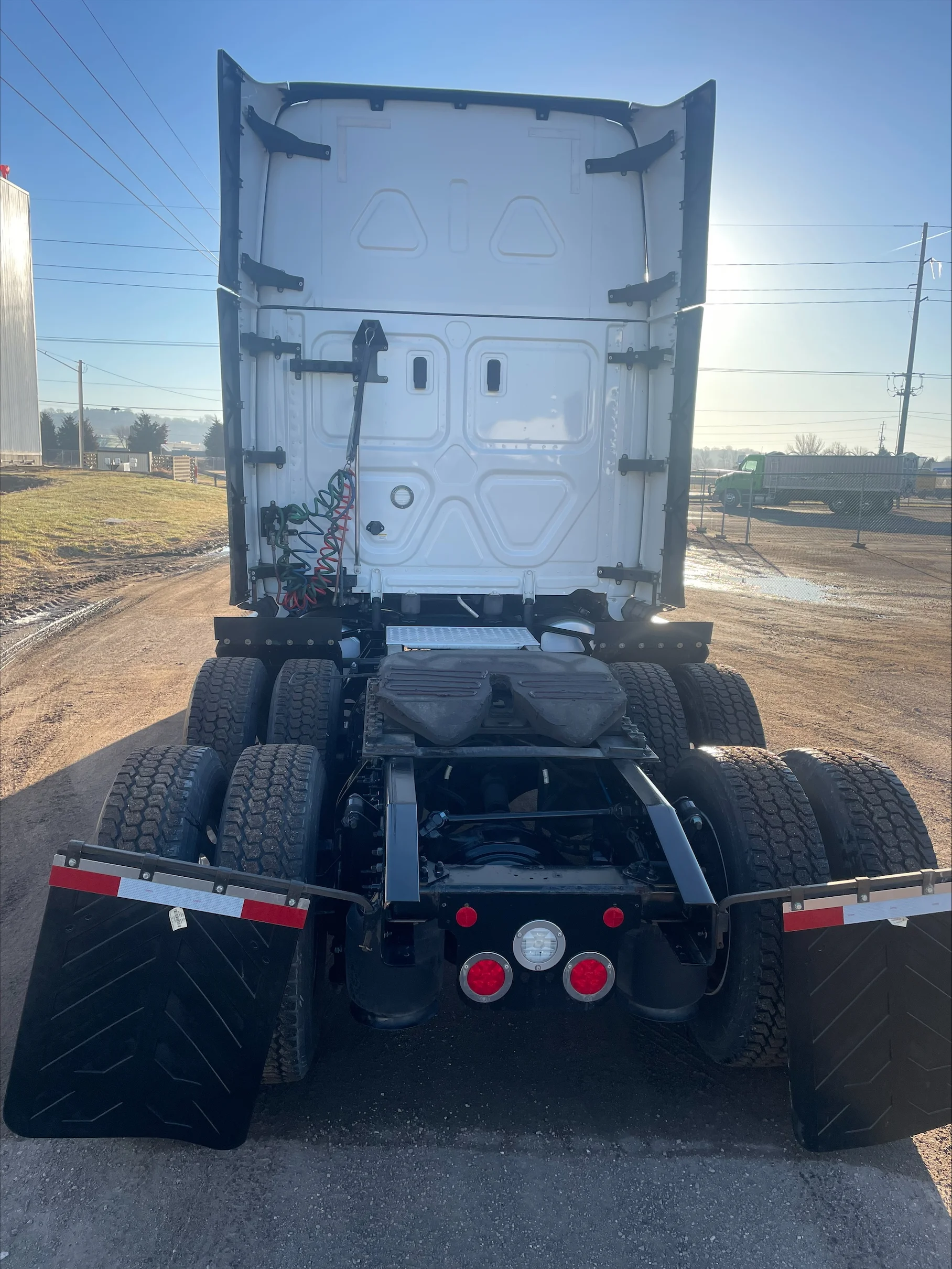 2024 Freightliner Cascadia in Sioux City, IA — photo 4