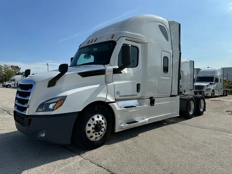 2024 Freightliner Cascadia in Sioux City, IA — photo 7