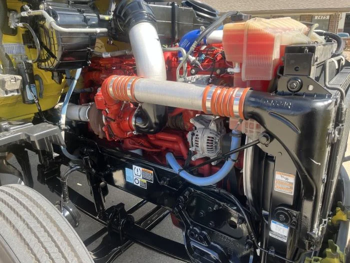 2021 Peterbilt 579 in Kansas City, MO — photo 15