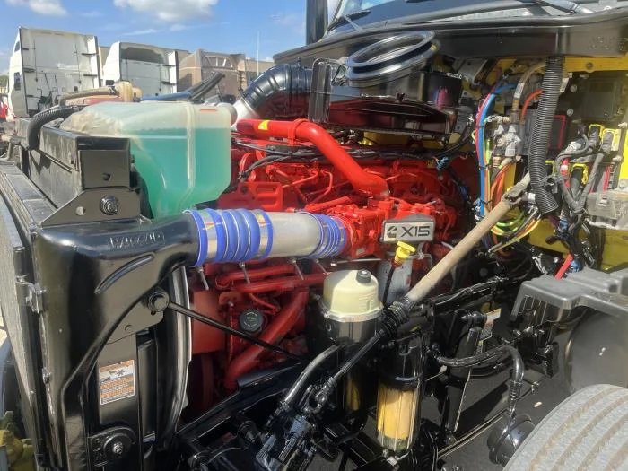 2021 Peterbilt 579 in Kansas City, MO — photo 14