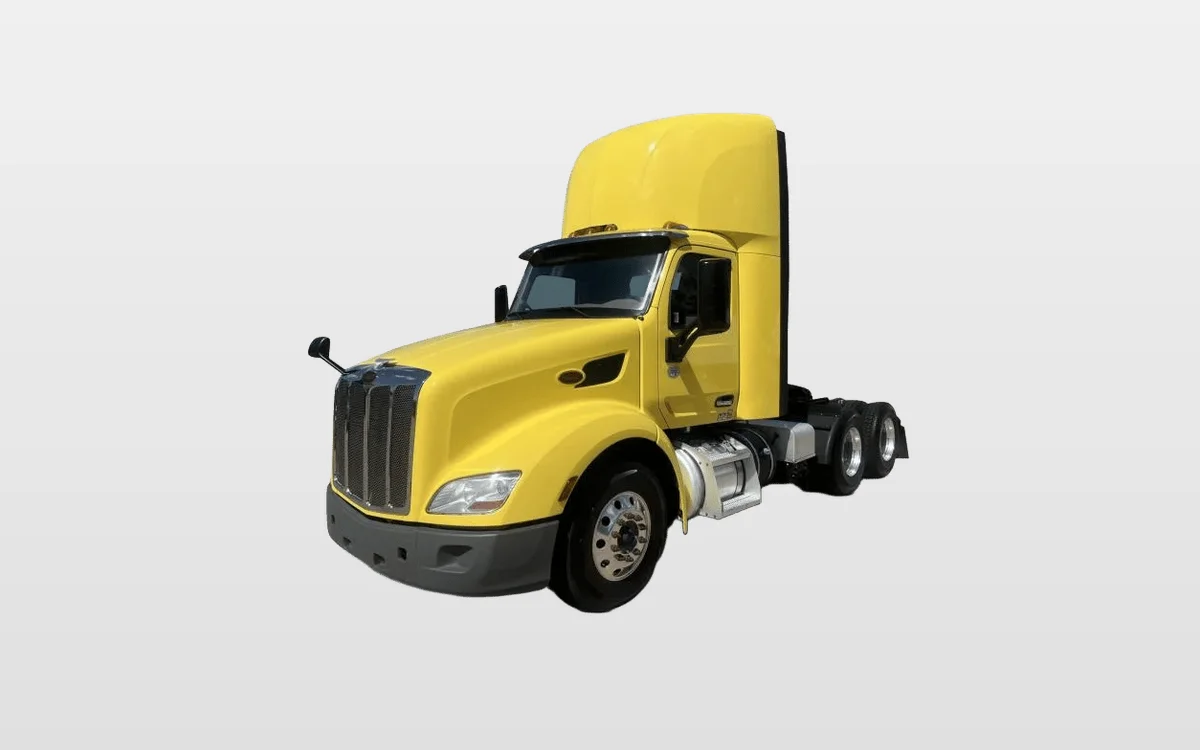 2021 Peterbilt 579 - image 1