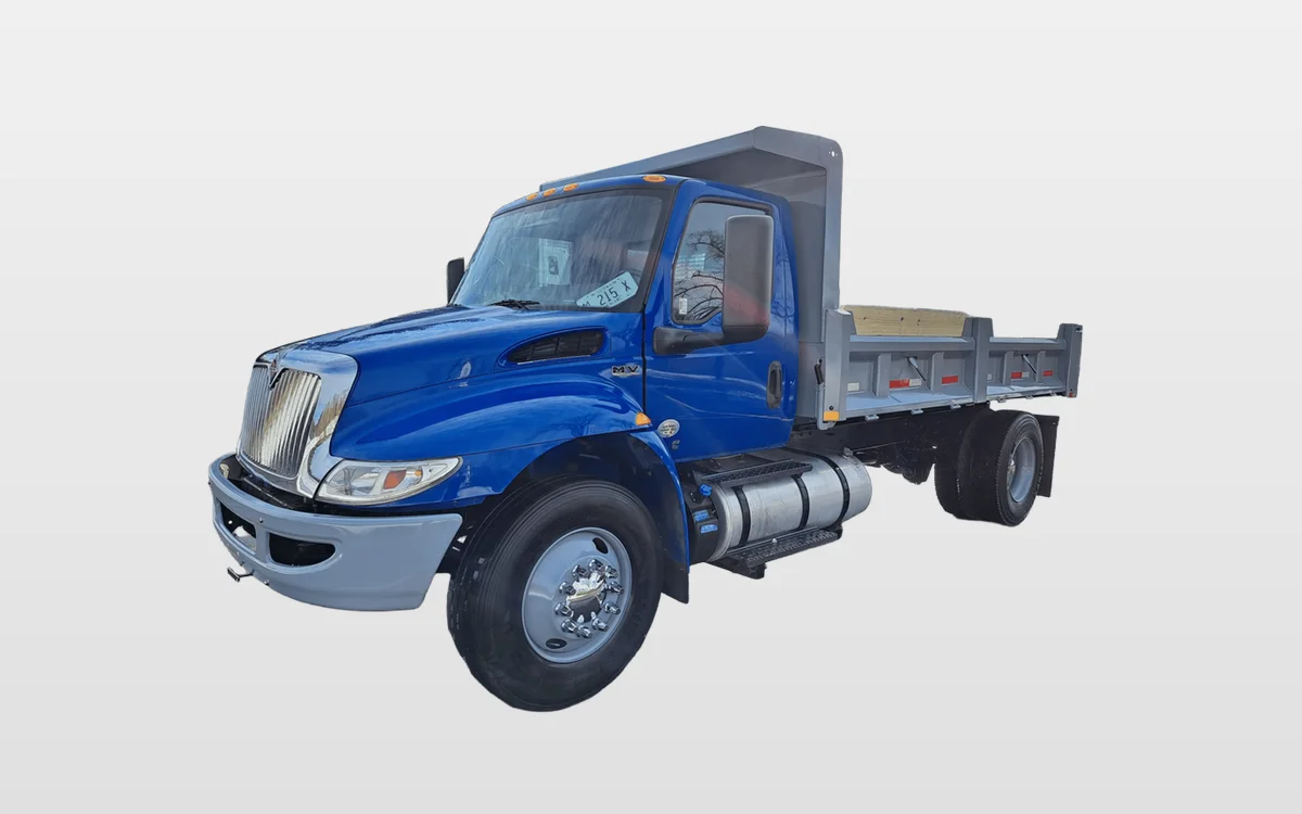 2020 International MV - image 1