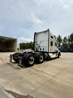 2027 Kenworth in Jackson, MS — photo 3