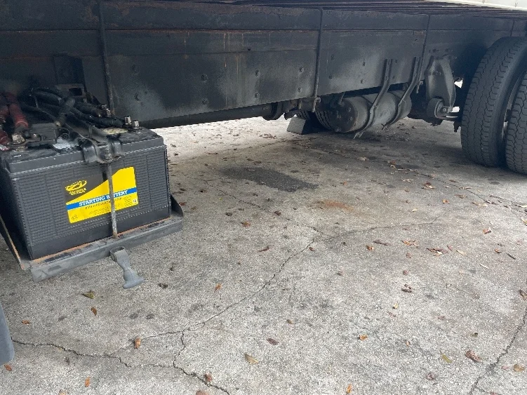 2014 Freightliner M2 106 - image 5