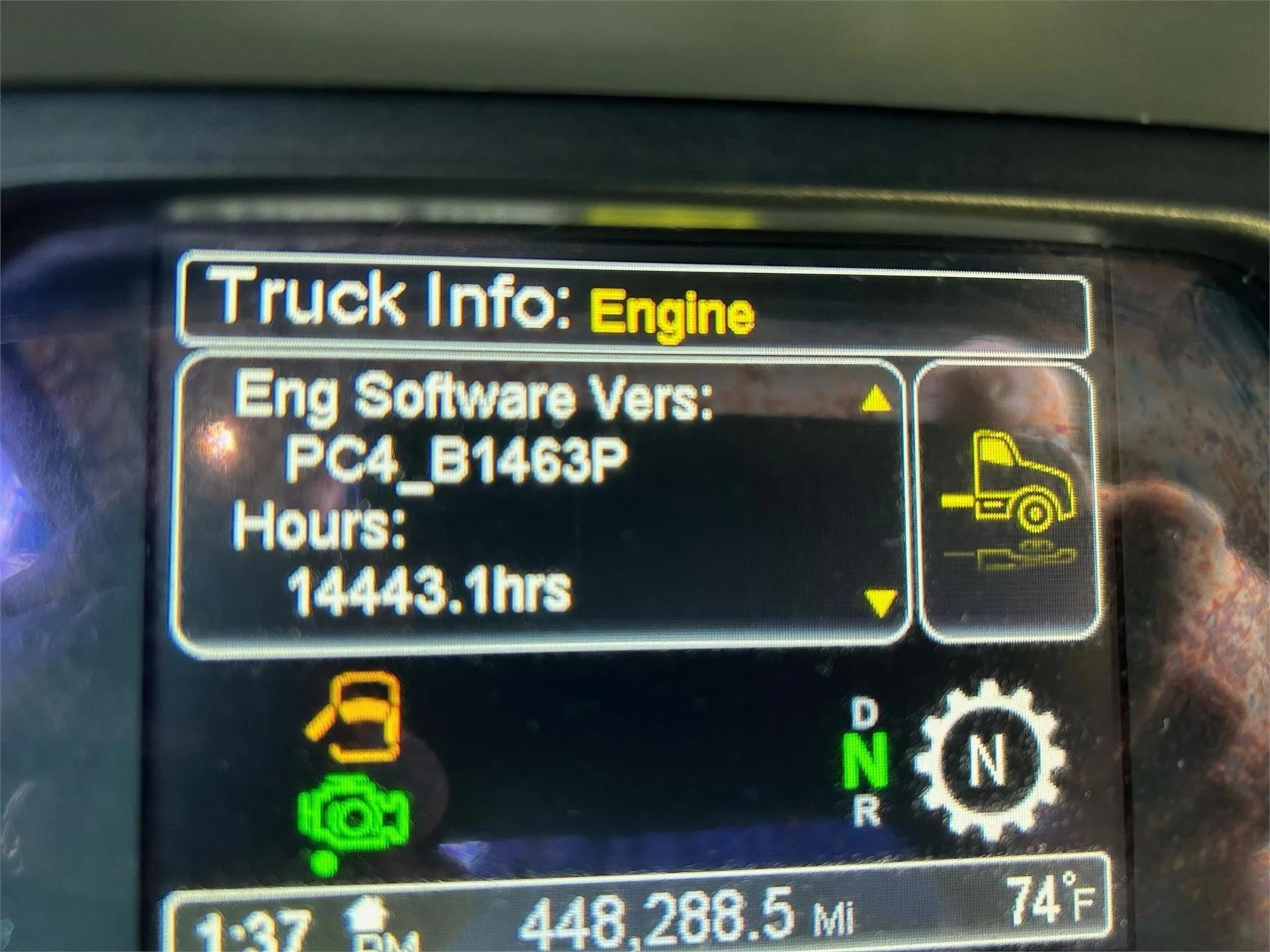 2019 Peterbilt 567 - image 17
