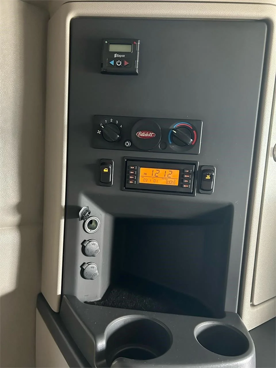 2019 Peterbilt 567 - image 26