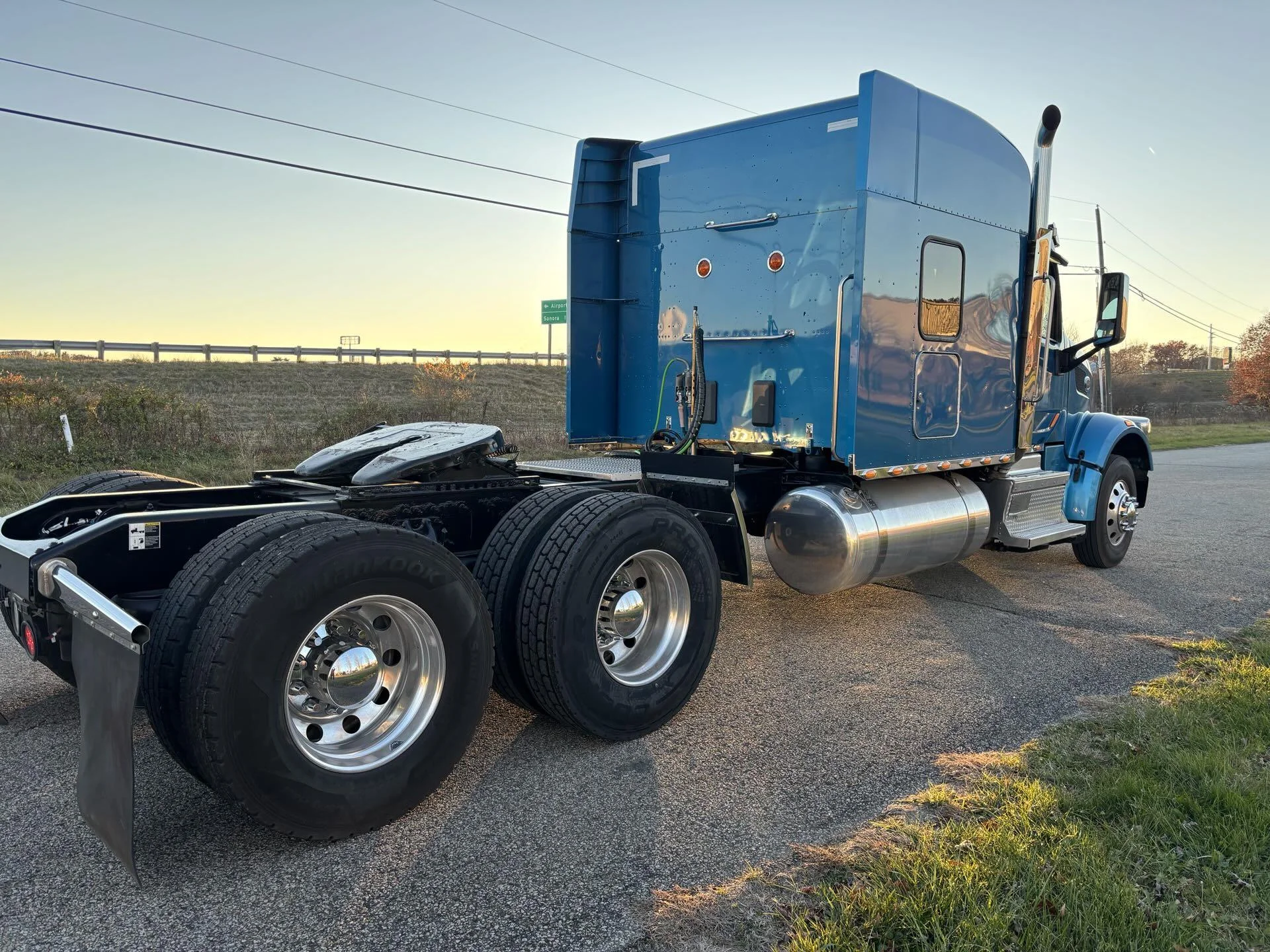 2019 Peterbilt 567 - image 5