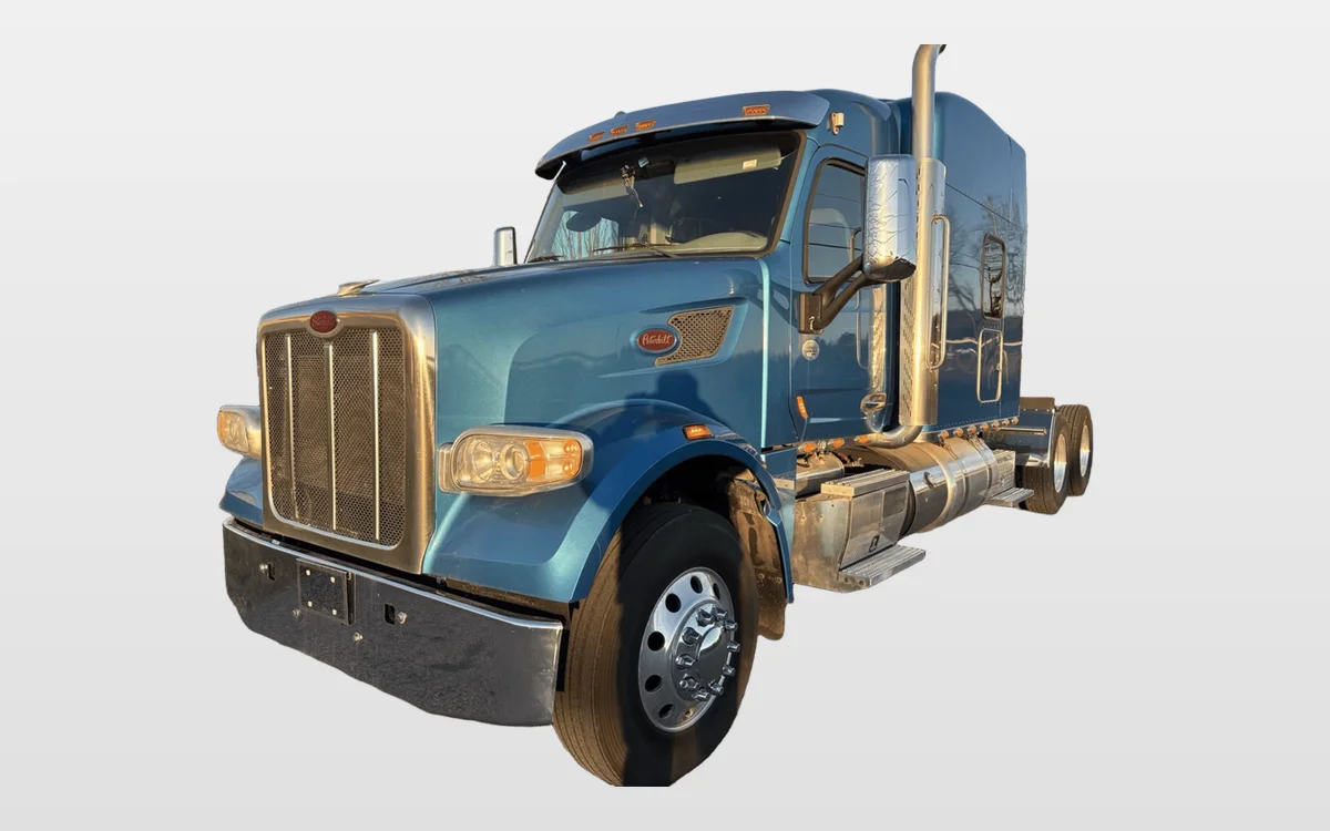 2019 Peterbilt 567 - image 1