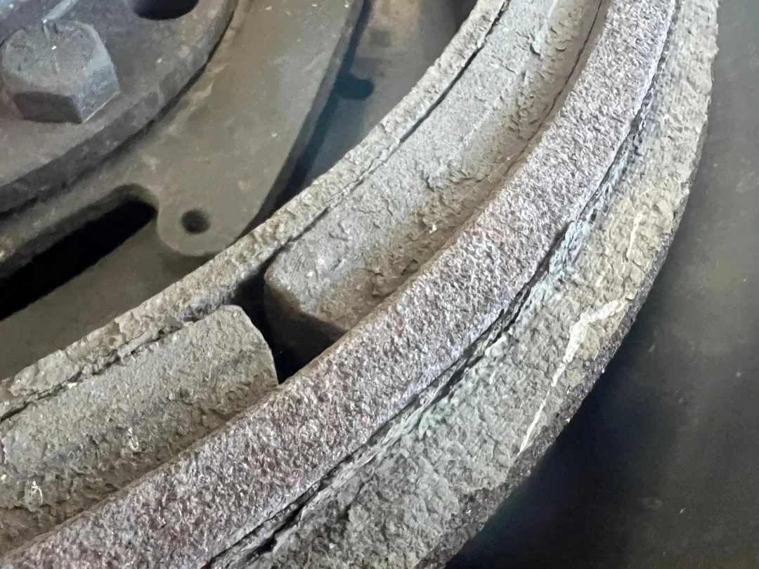 2022 International LT - image 10