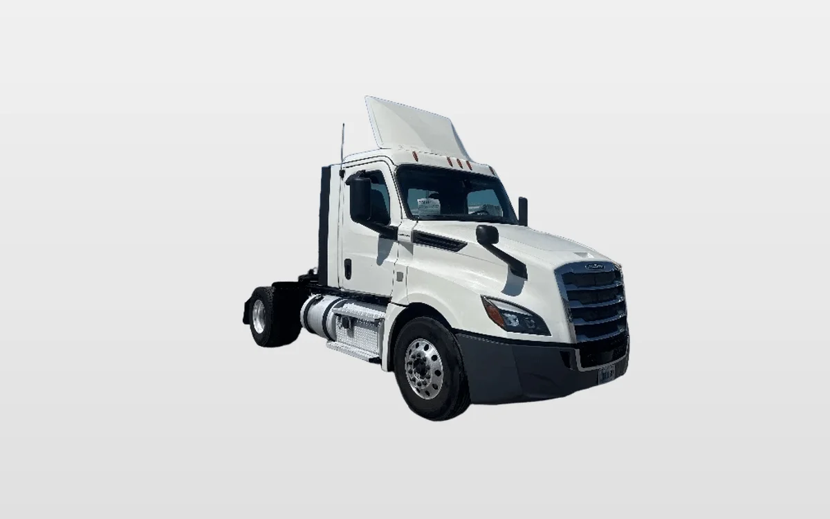 2019 Freightliner - image 1