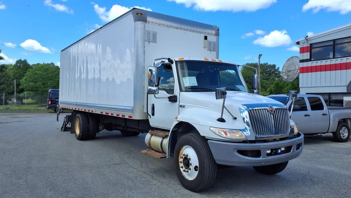 2020 International MV in Salisbury, MA — photo 3