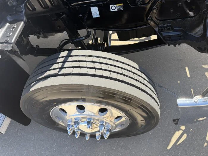 2019 Peterbilt 579 - image 21