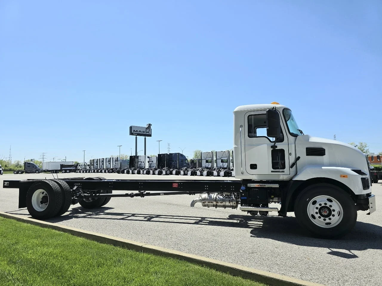 2026 Mack MD in Toledo, OH — photo 3