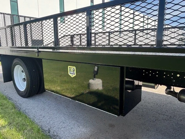 2025 Isuzu NRR in Ankeny, IA — photo 14