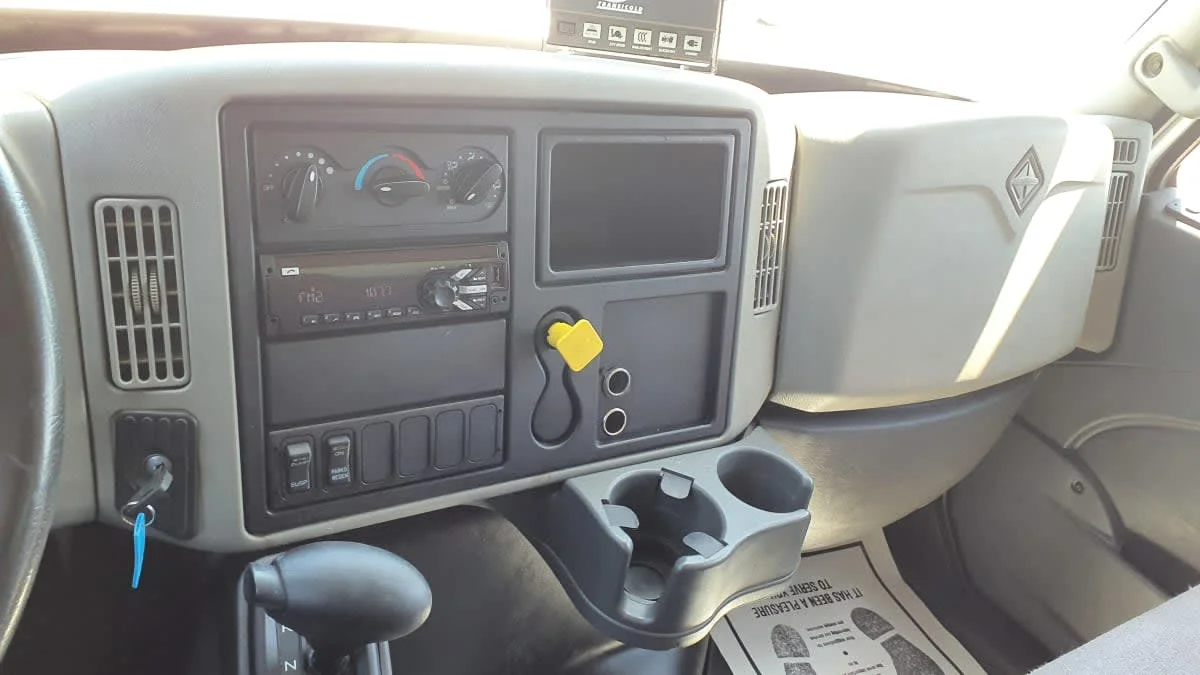 2018 International 4300 in Birmingham, AL — photo 15