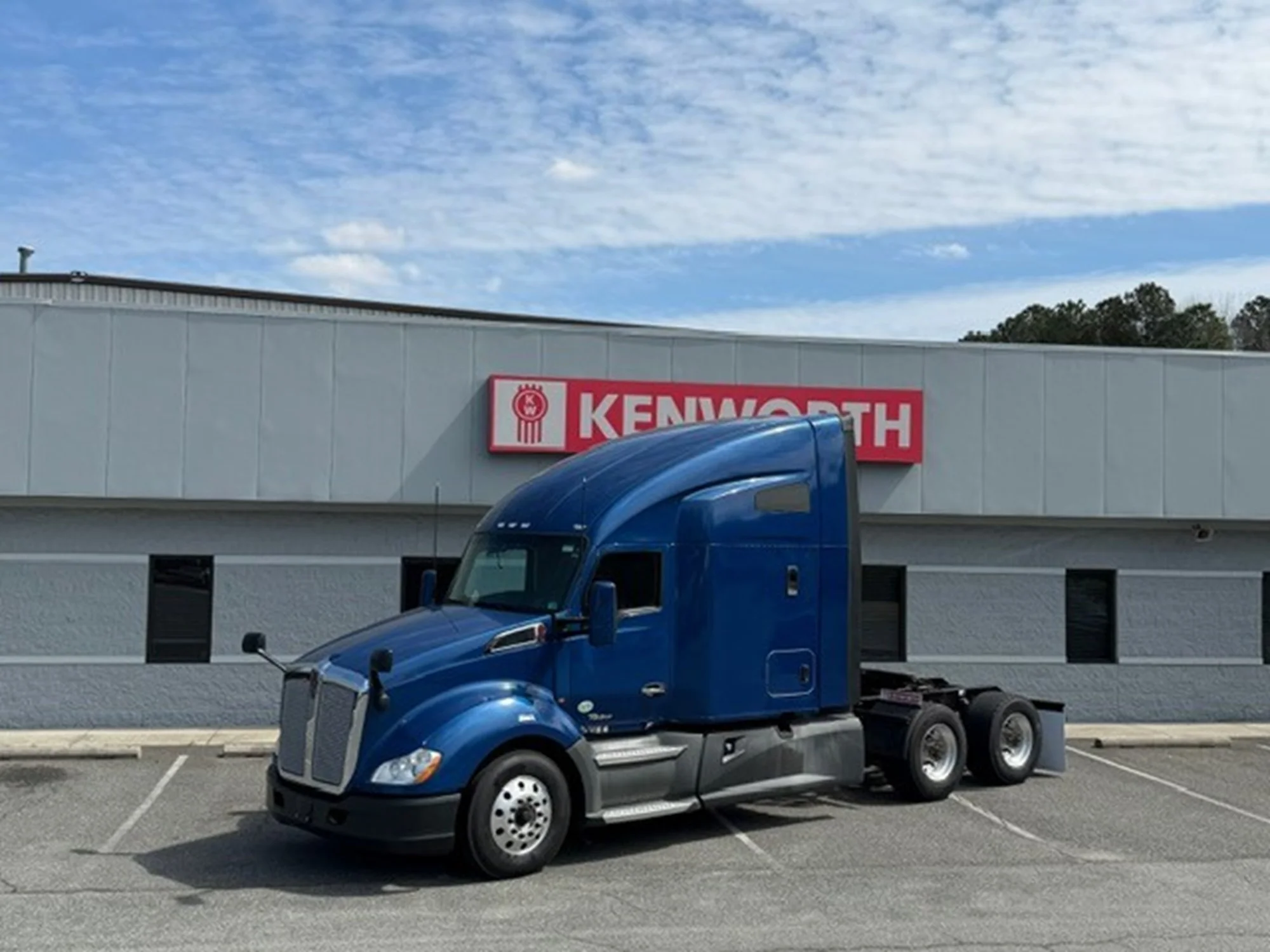 2021 Kenworth T680 - image 2
