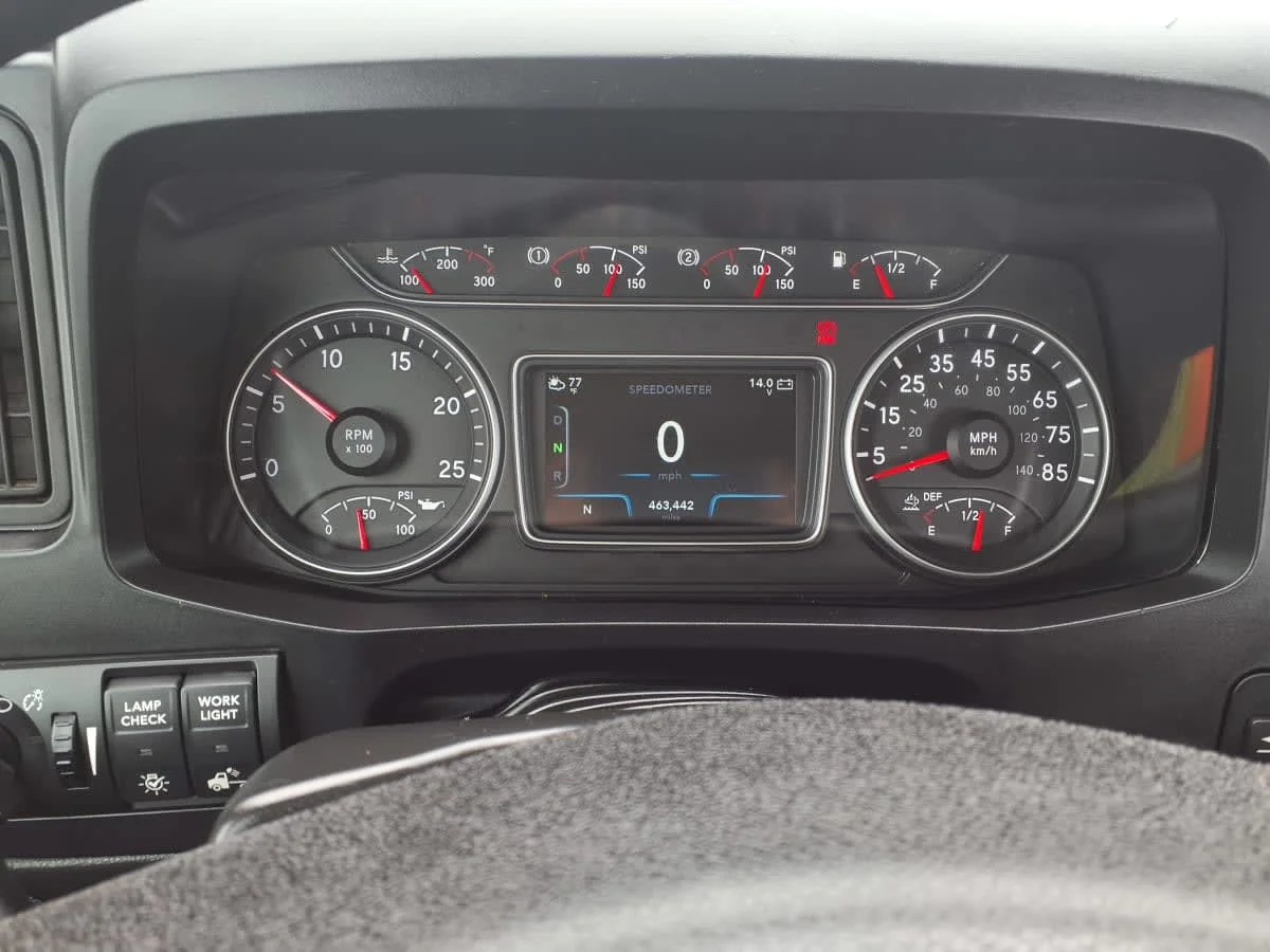 2020 International LT in Cleveland, OH — photo 11