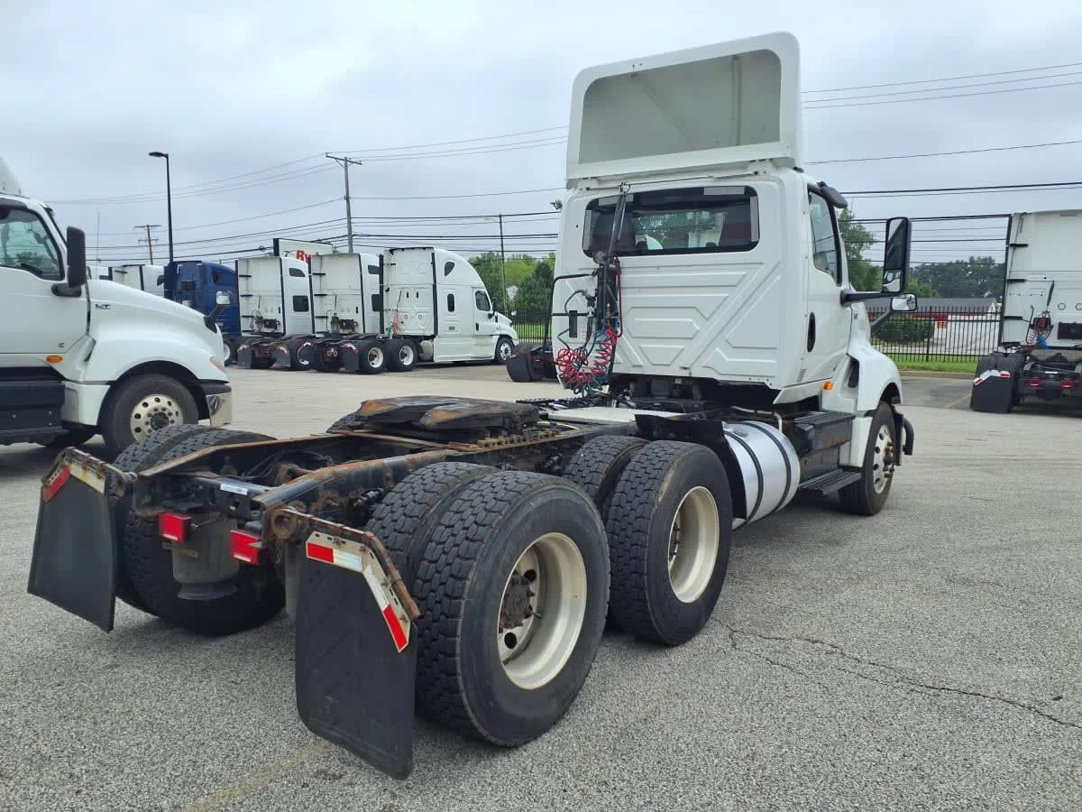 2020 International LT in Cleveland, OH — photo 4