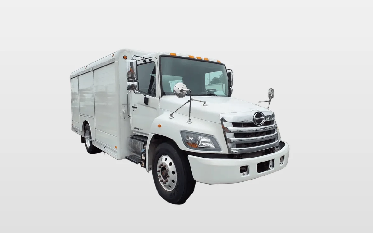 2019 Hino 338 - image 1