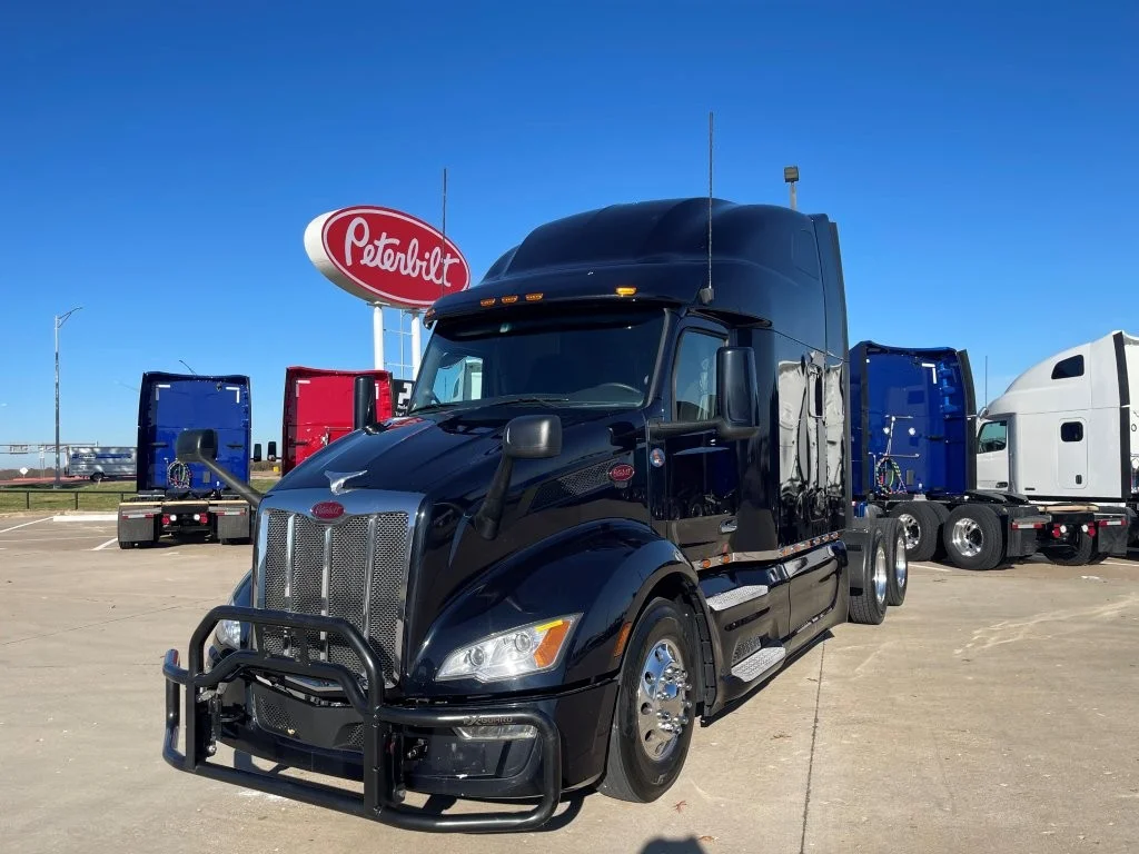 2023 Peterbilt 579 in O'Fallon, MO