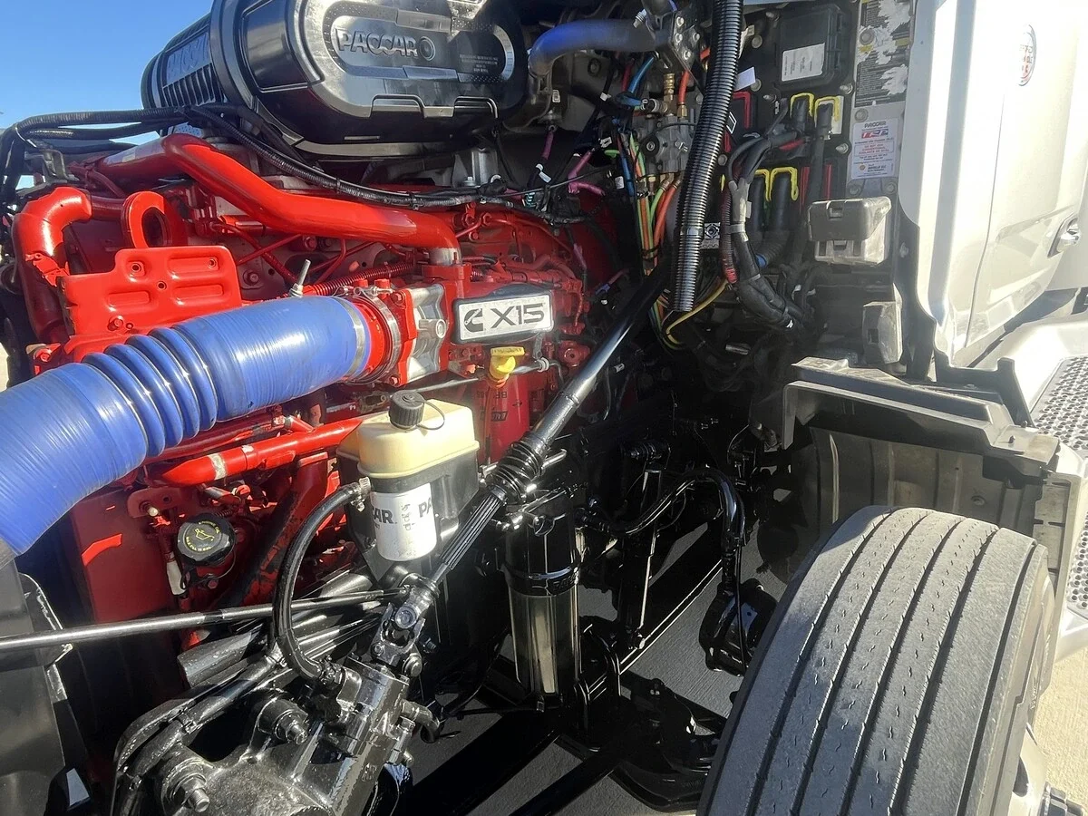 2023 Peterbilt 579 - image 11