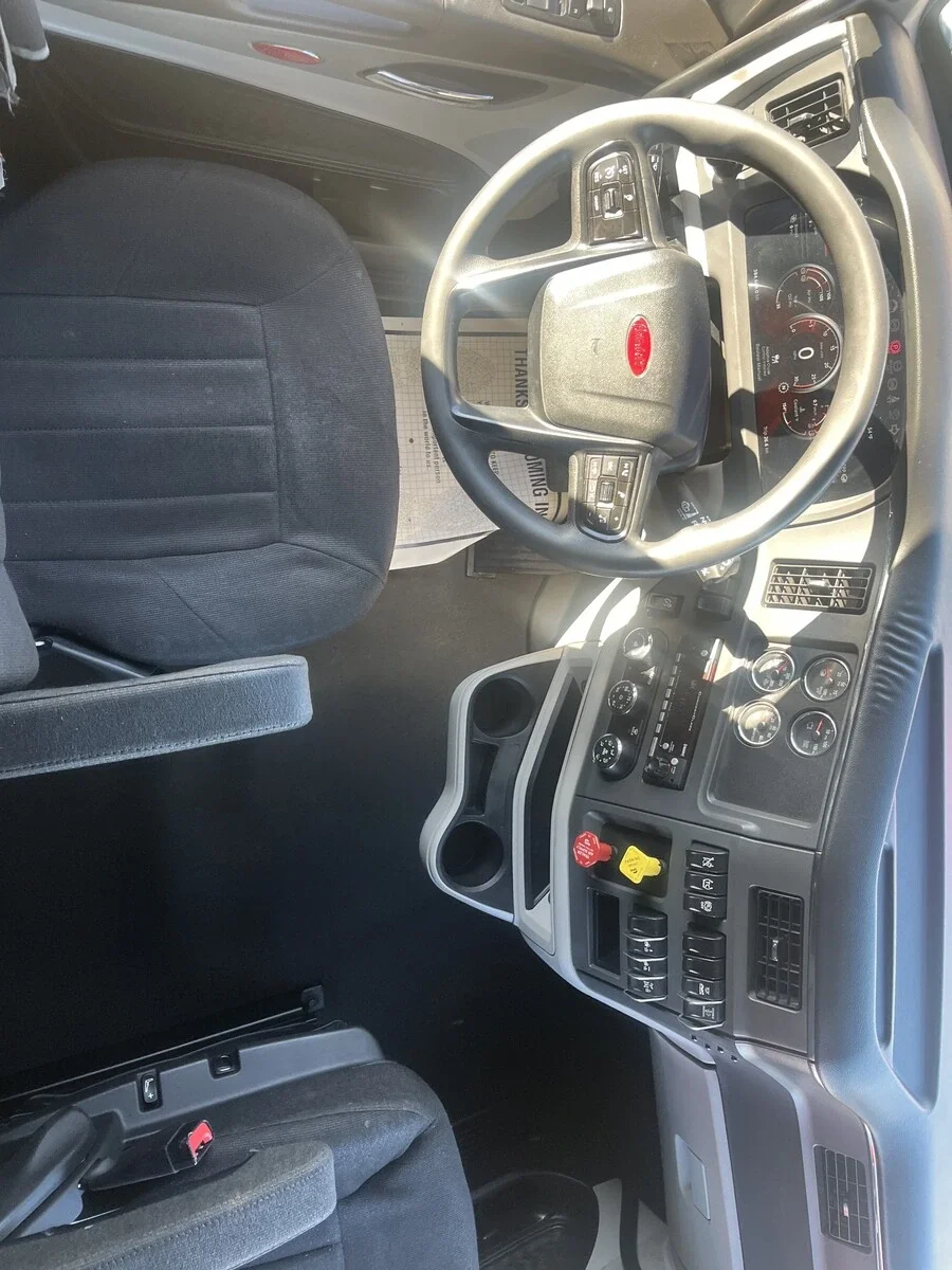 2023 Peterbilt 579 - image 23
