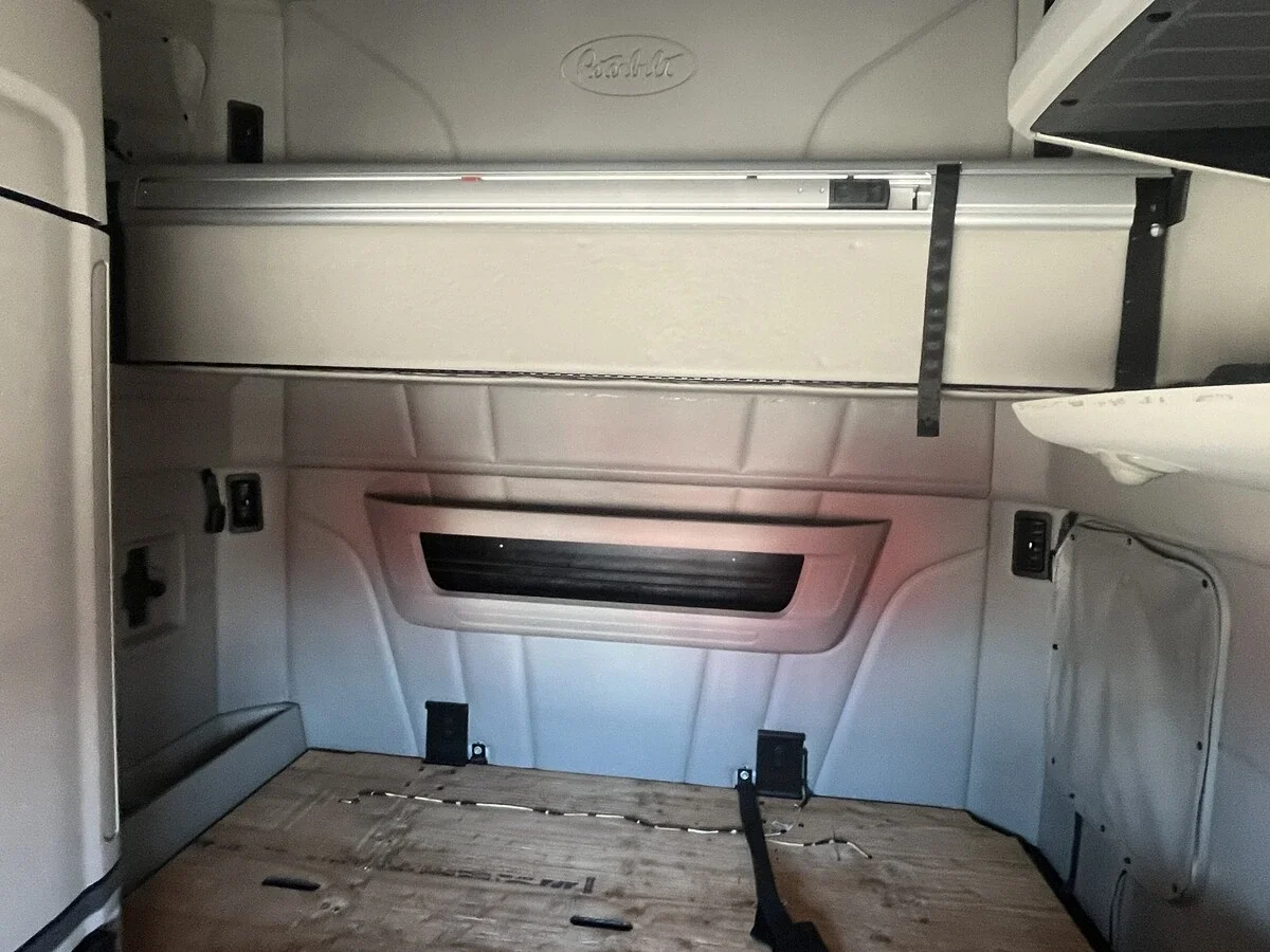 2023 Peterbilt 579 - image 17