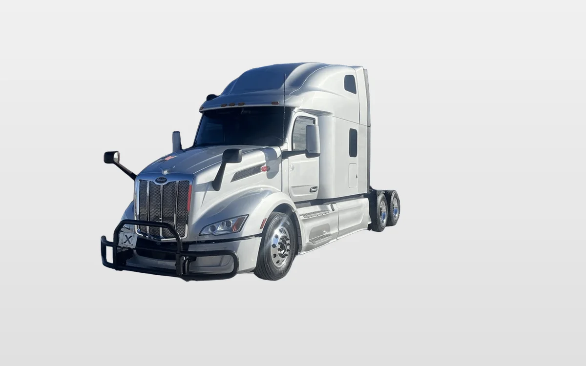 2023 Peterbilt 579 - image 1
