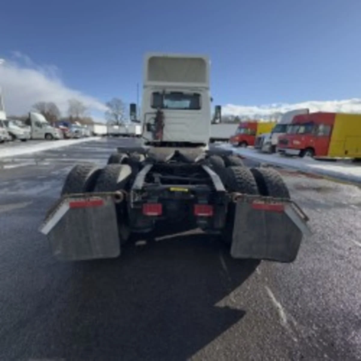 2019 International RH - image 5