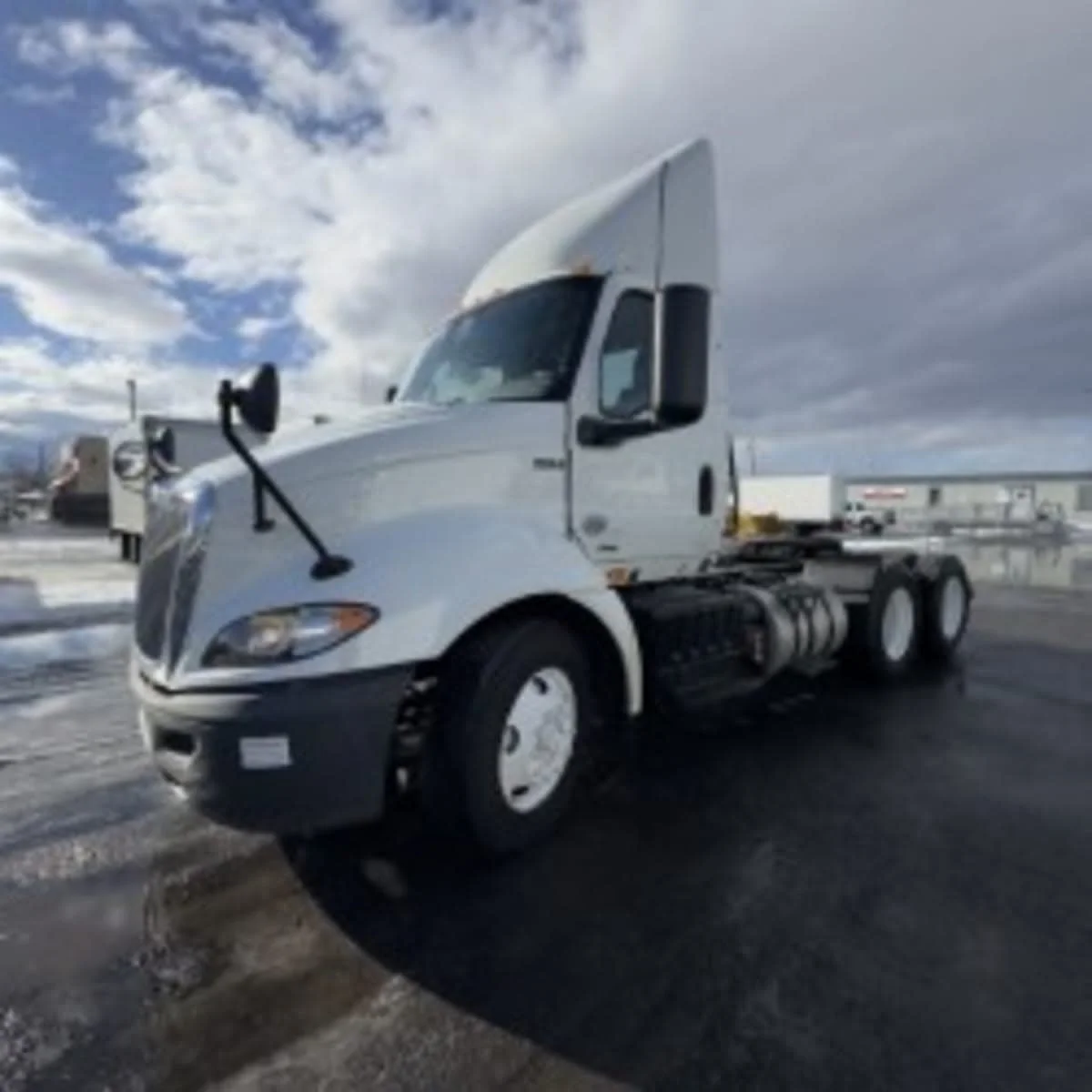 2019 International RH - image 3