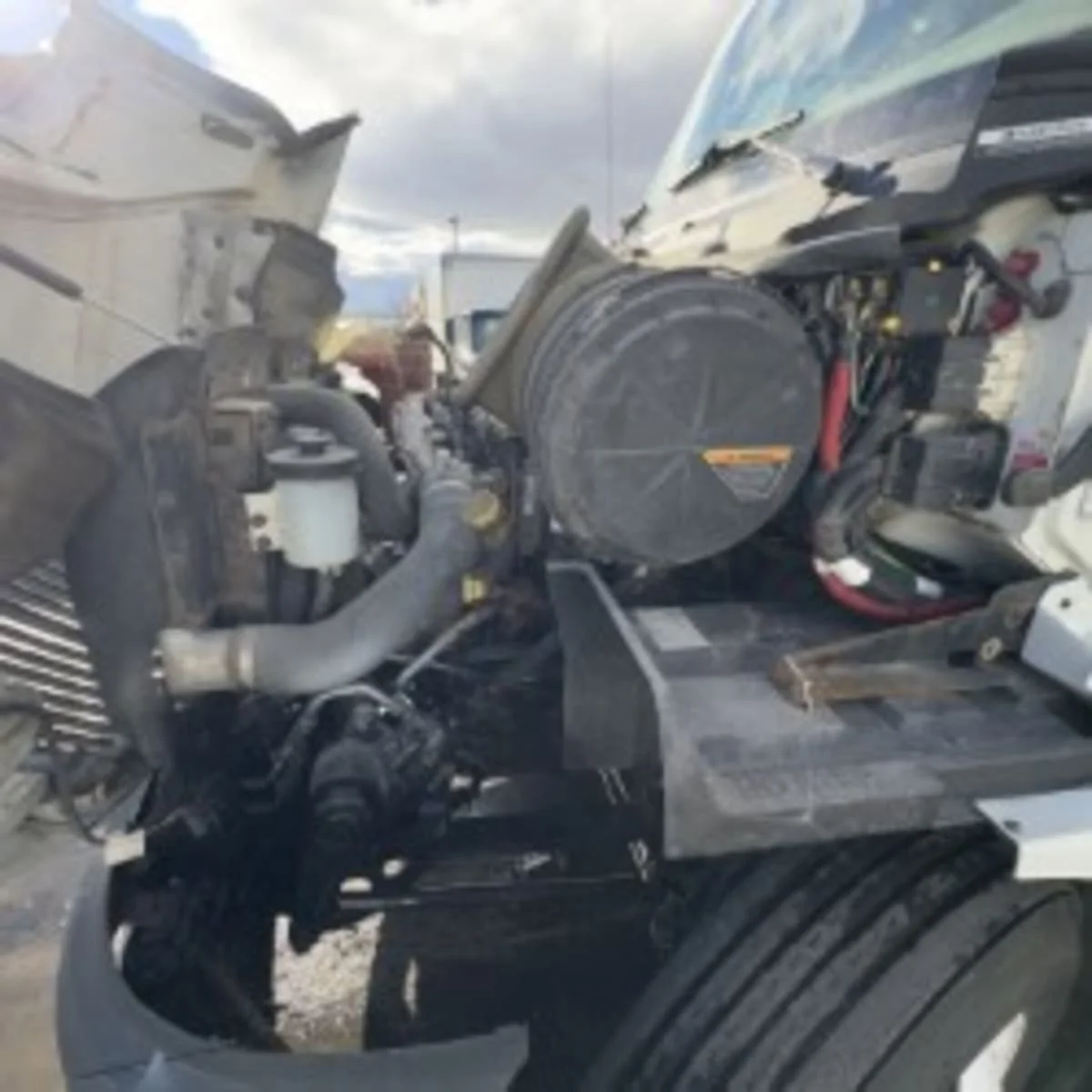 2019 International RH - image 8