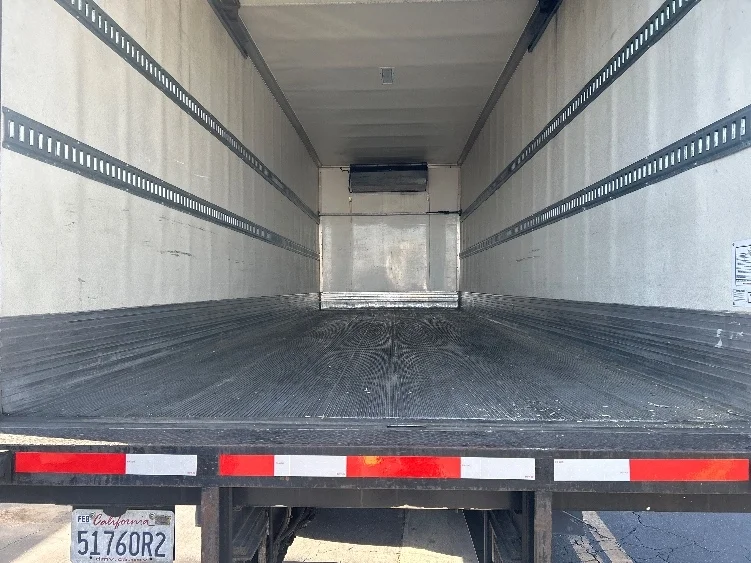 2019 International MV - image 10