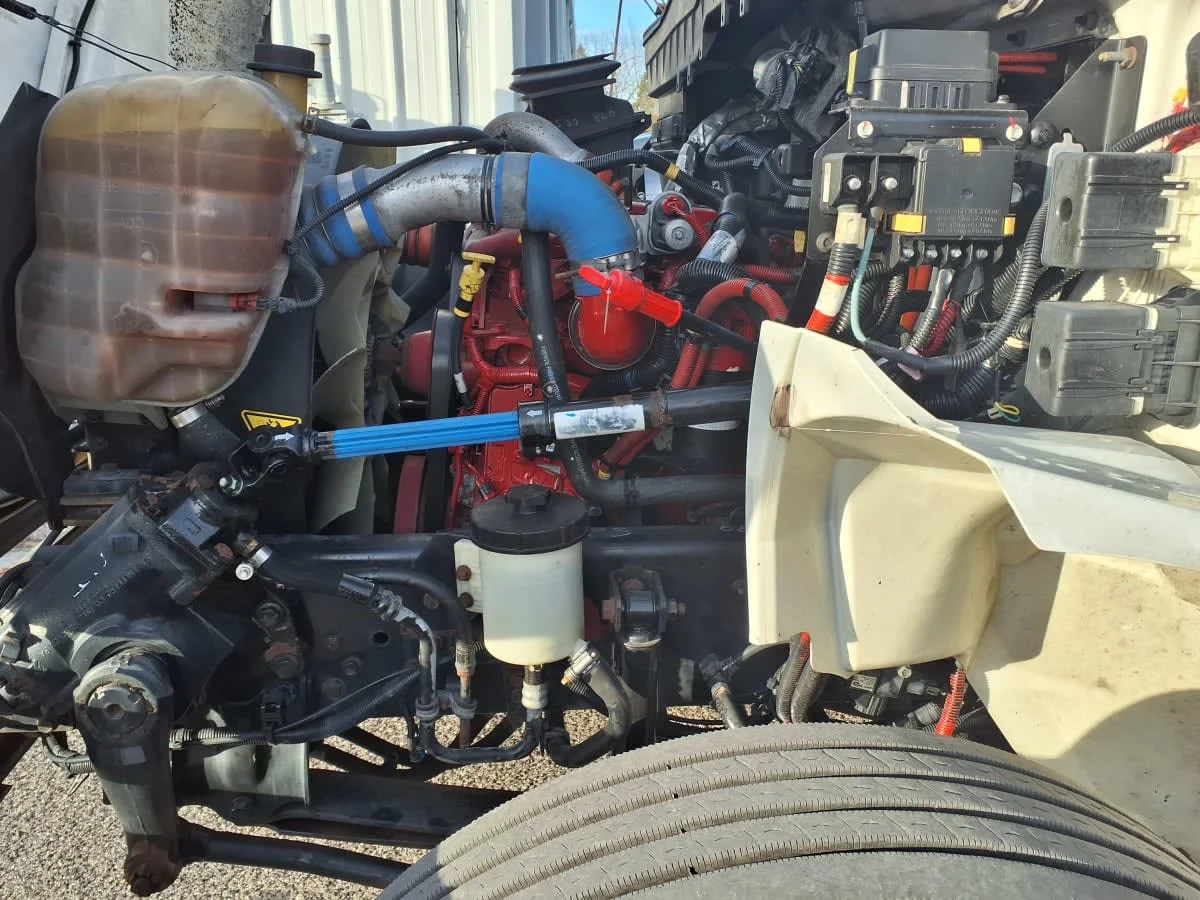 2019 International 4300 - image 9