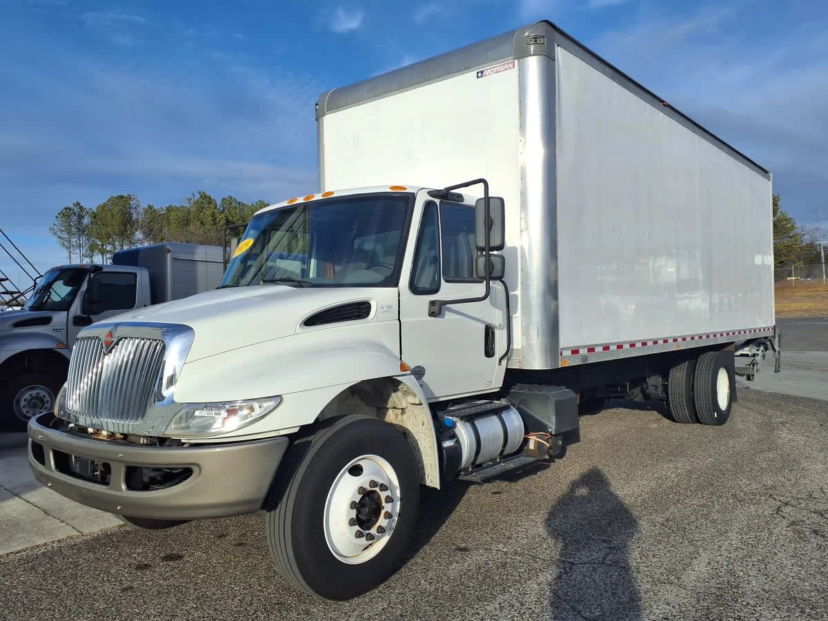 2019 International 4300 in Knoxville, TN