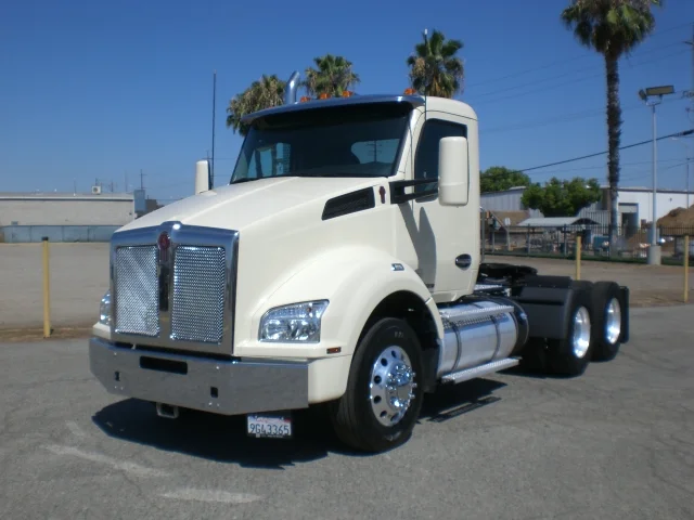 2022 Kenworth T880