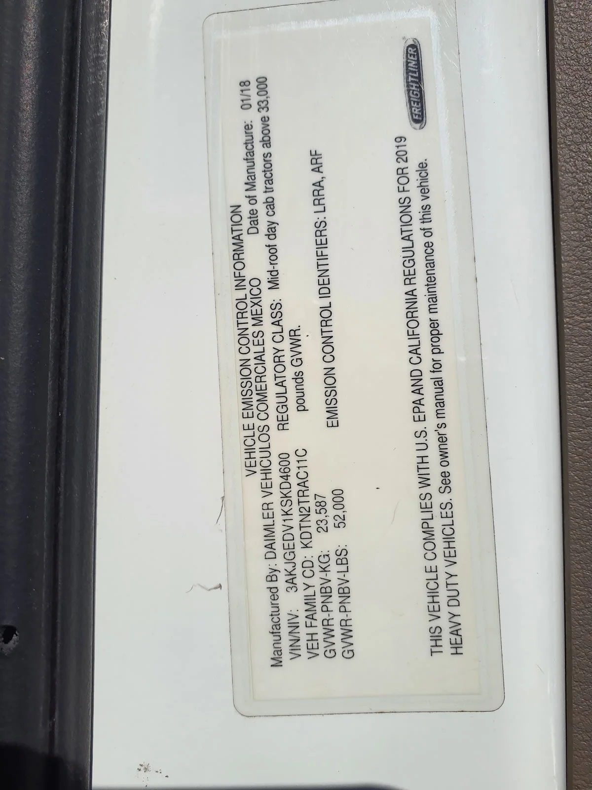 2019 Freightliner Cascadia - image 11