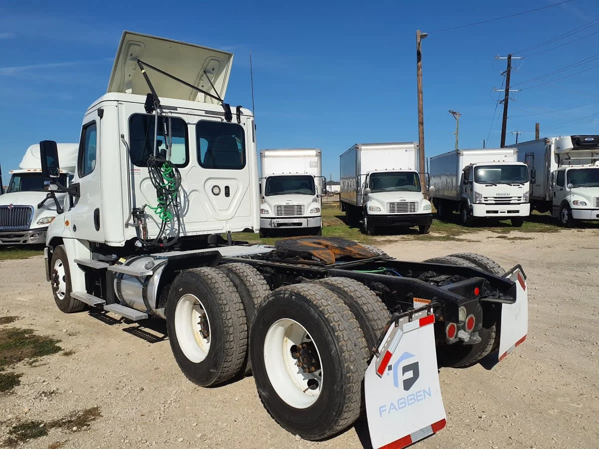 2019 Freightliner Cascadia in Converse, TX — photo 6