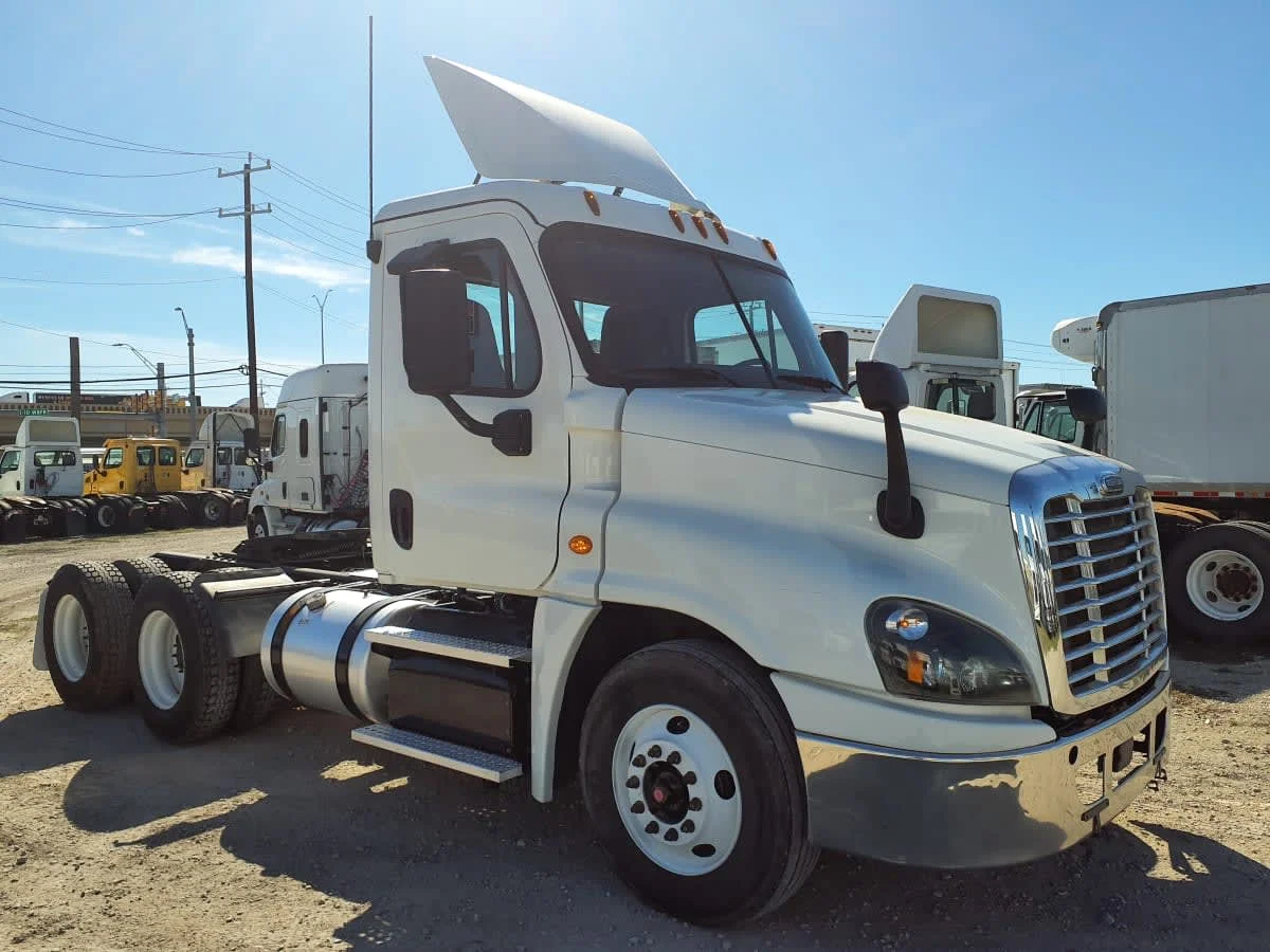 2019 Freightliner Cascadia in Converse, TX