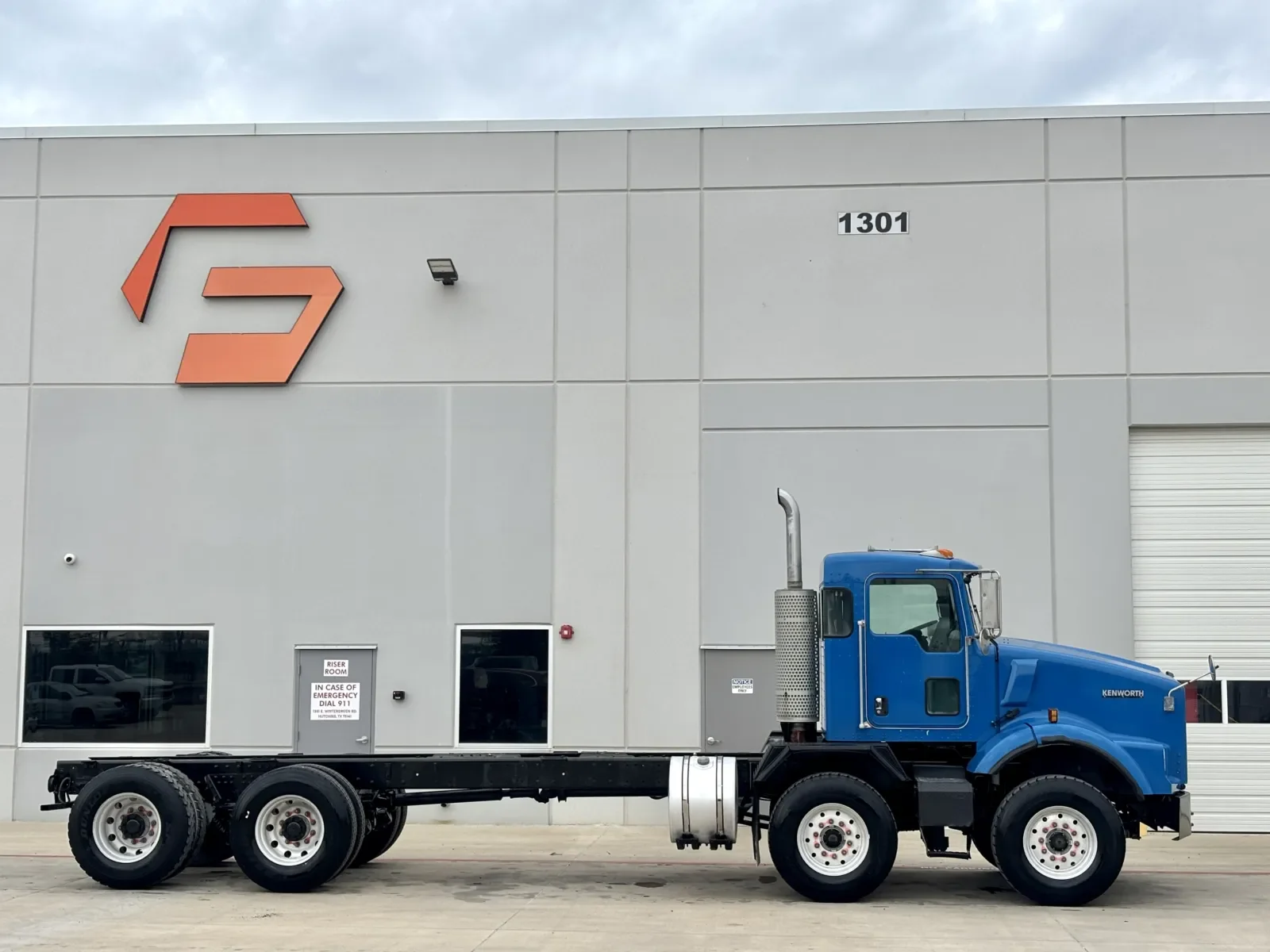 2005 Kenworth T800 in Hutchins, TX — photo 3