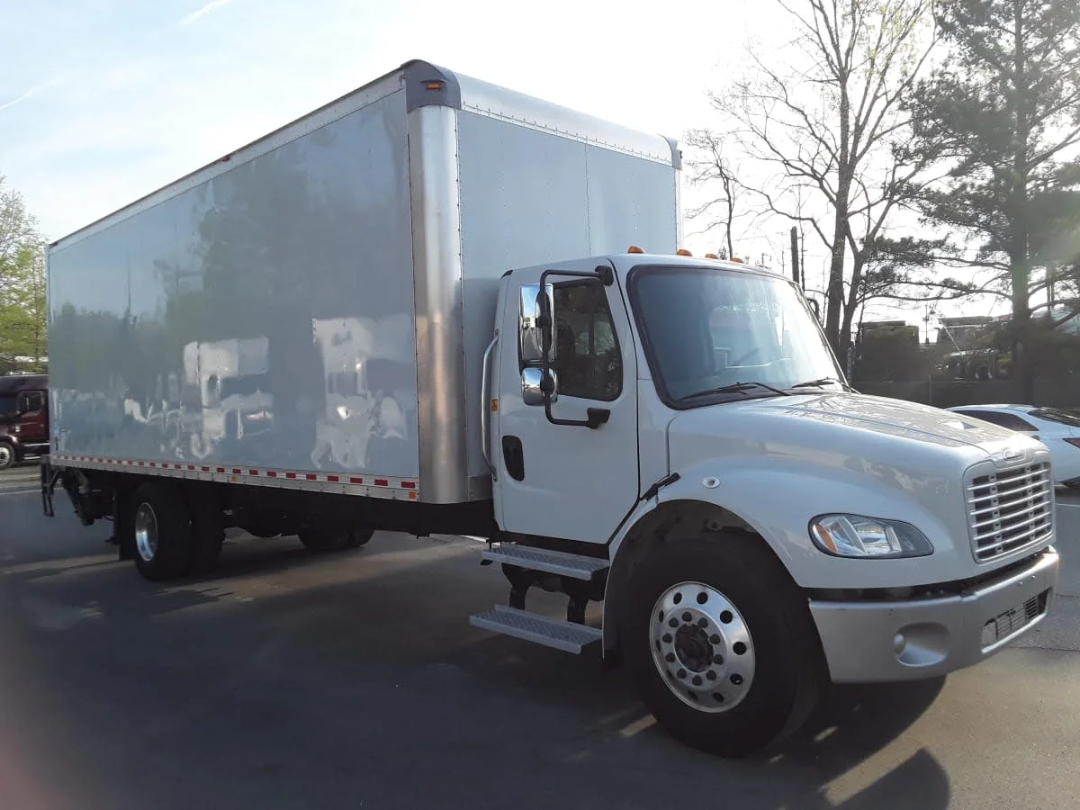 2020 Freightliner M2 106 in Charlotte, NC — photo 3