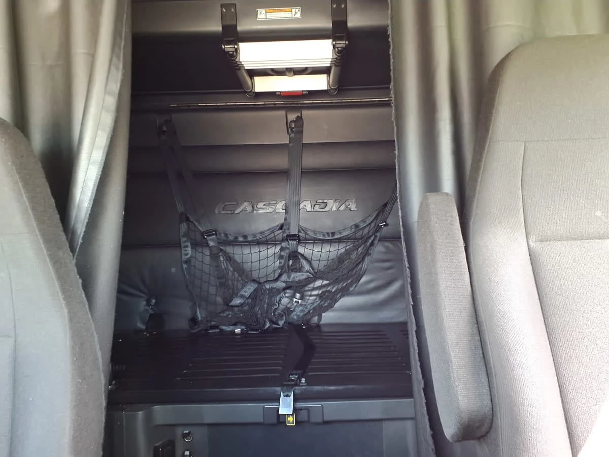 2023 Freightliner Cascadia - image 8