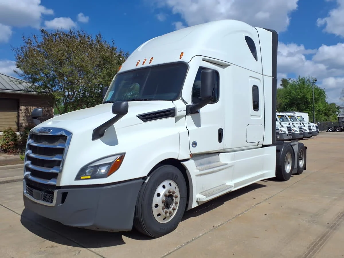 2023 Freightliner Cascadia in Houston, TX