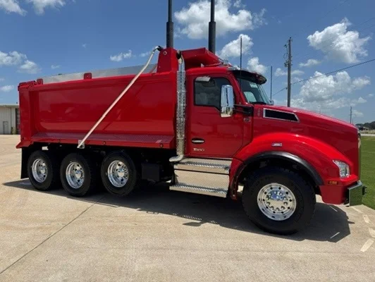 2027 Kenworth T880