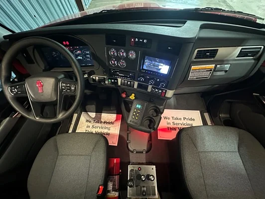 2027 Kenworth T880 in Jonesboro, AR — photo 2
