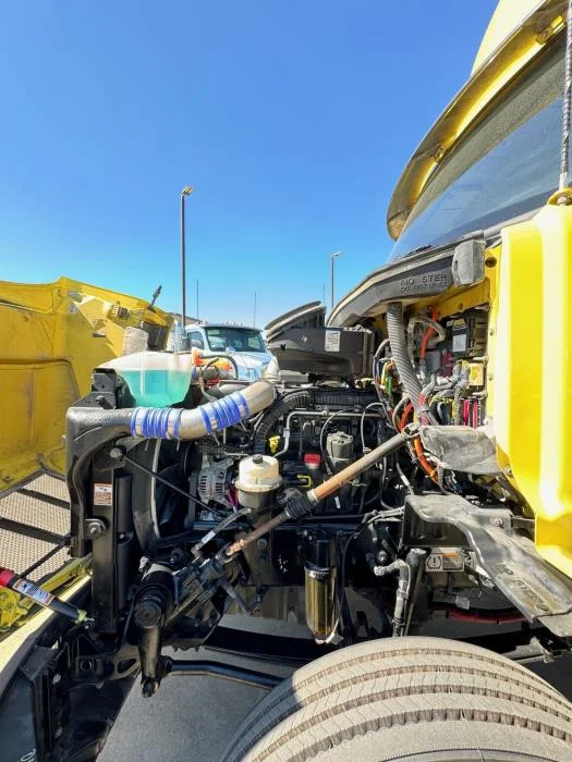 2021 Peterbilt 579 - image 23