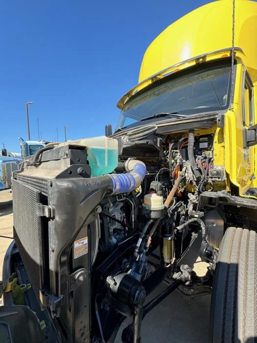 2021 Peterbilt 579 in Dallas, TX — photo 22